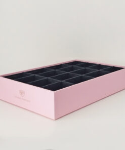 Alternative view of Portagioie Chiara Ferragni per orologi e gioielli in velluto blu e pelle rosa