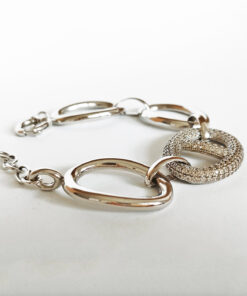 Alternative view of Bracciale a catena con elemento a maglia marina in argento massiccio 925% e zirconi